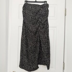 Mikuta Size L • Black Long Slit Midi Skirt Designer.